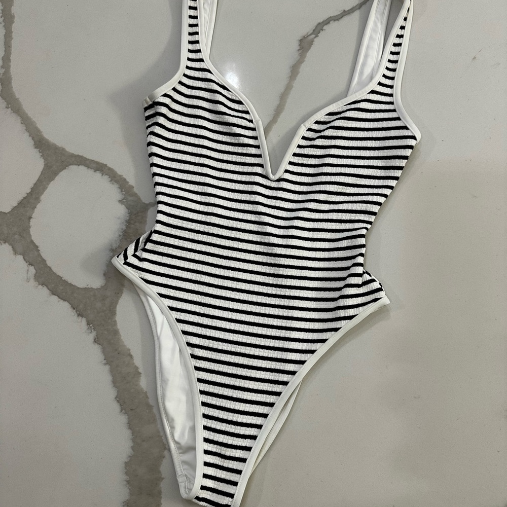 SOLD OUT L Space Coco Sail Away Stripe V-Neck Plunge One Piece Swimsuit - Picture 4 of 5